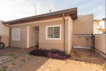 Casa à venda com 199m², 3 quartos e 2 vagasQuintal