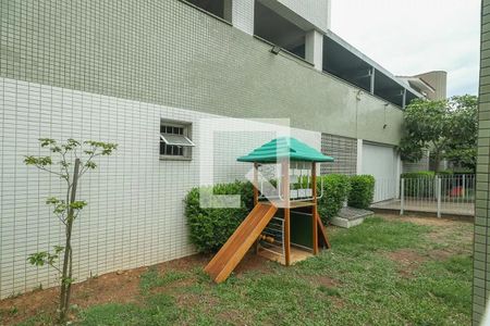 Apartamento à venda com 79m², 2 quartos e 2 vagasÁrea comum - Playground