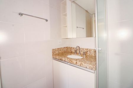 Apartamento à venda com 79m², 2 quartos e 2 vagasBanheiro Social