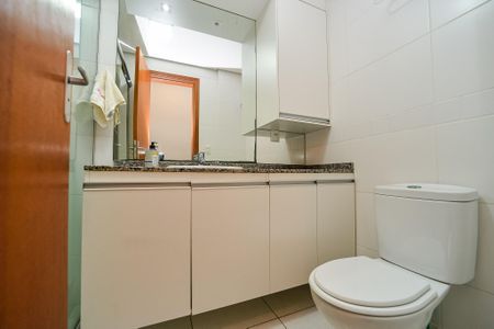 Apartamento à venda com 66m², 2 quartos e 1 vagaBanheiro Social
