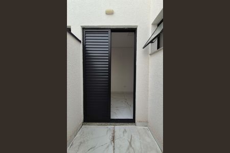 Casa à venda com 130m², 3 quartos e 6 vagas Casa à venda com 130m², 3 quartos e 6 vagasArea externa