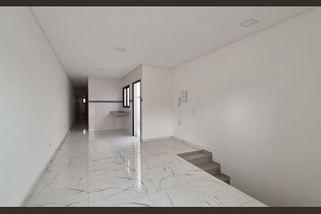 Casa à venda com 130m², 3 quartos e 6 vagas Casa à venda com 130m², 3 quartos e 6 vagasSala