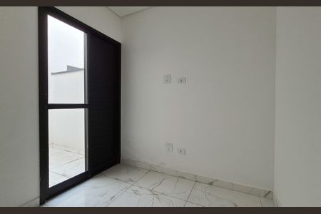 Casa à venda com 130m², 3 quartos e 6 vagas Casa à venda com 130m², 3 quartos e 6 vagasQuarto