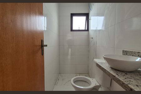 Casa à venda com 130m², 3 quartos e 6 vagas Casa à venda com 130m², 3 quartos e 6 vagasBanheiro da suíte 2
