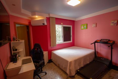 Casa para alugar com 314m², 5 quartos e 2 vagasQuarto 3