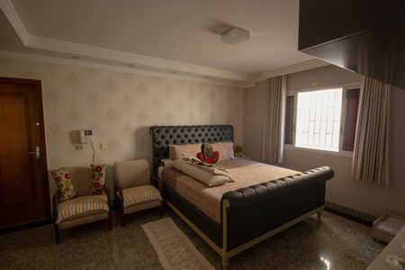 Casa para alugar com 314m², 5 quartos e 2 vagasQuarto 4