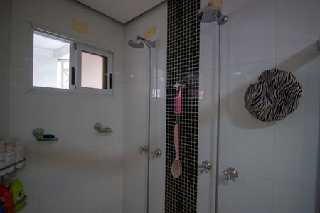 Casa para alugar com 314m², 5 quartos e 2 vagasBanheiro 4