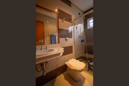 Casa para alugar com 314m², 5 quartos e 2 vagasBanheiro 2