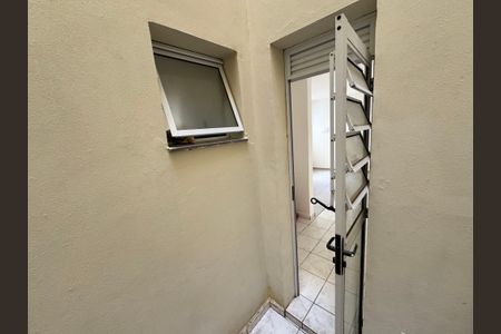 Apartamento à venda com 45m², 2 quartos e 1 vaga Apartamento à venda com 45m², 2 quartos e 1 vagaVaranda