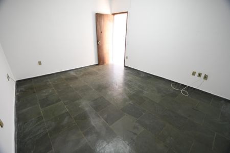 Casa à venda com 166m², 4 quartos e 3 vagasQuarto de Serviço