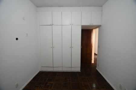 Casa à venda com 166m², 4 quartos e 3 vagasQuarto 2