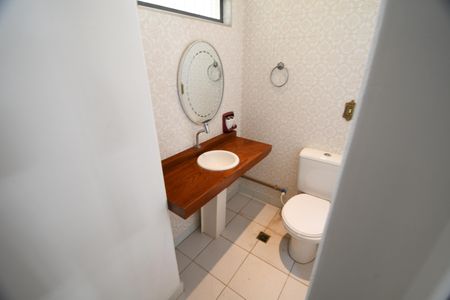 Casa à venda com 166m², 4 quartos e 3 vagasLavabo