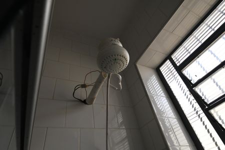 Casa à venda com 166m², 4 quartos e 3 vagasBanheiro 1