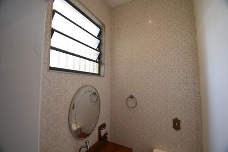 Casa à venda com 166m², 4 quartos e 3 vagasLavabo