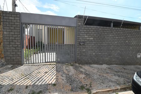 Casa à venda com 166m², 4 quartos e 3 vagasFachada
