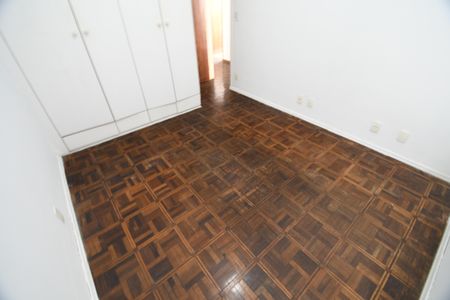 Casa à venda com 166m², 4 quartos e 3 vagasQuarto 2