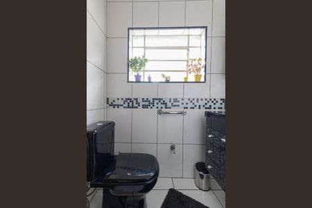 Casa à venda com 160m², 4 quartos e 1 vaga Casa à venda com 160m², 4 quartos e 1 vagaLavabo
