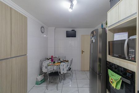 Casa à venda com 160m², 4 quartos e 1 vaga Casa à venda com 160m², 4 quartos e 1 vagaCozinha
