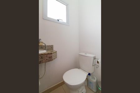 Casa de condomínio à venda com 200m², 3 quartos e 2 vagasLavabo 1