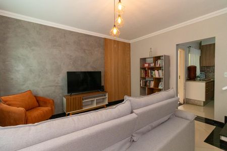 Casa de condomínio à venda com 200m², 3 quartos e 2 vagasSala