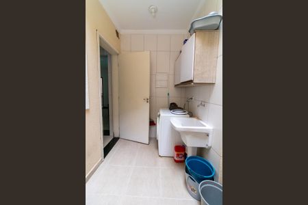 Casa de condomínio à venda com 200m², 3 quartos e 2 vagasÁrea de Serviço