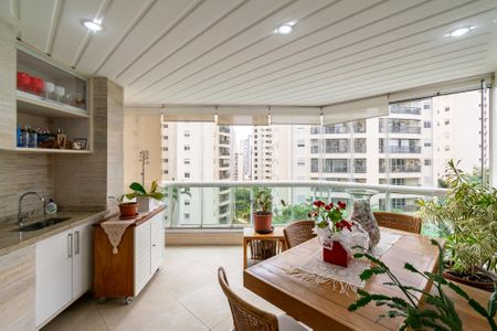 Apartamento à venda com 144m², 3 quartos e 3 vagas Apartamento à venda com 144m², 3 quartos e 3 vagasVaranda