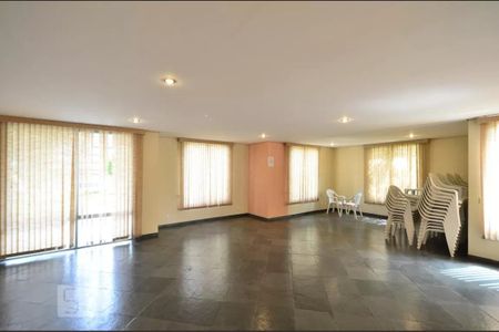 Apartamento para alugar com 62m², 2 quartos e 1 vagaÁrea comum - Salão de festas