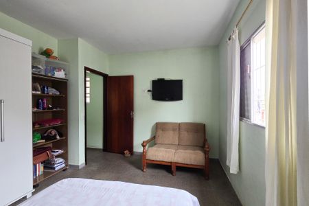 Casa à venda com 556m², 3 quartos e 5 vagas Casa à venda com 556m², 3 quartos e 5 vagasQuarto 2