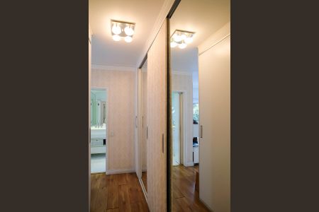 Apartamento à venda com 128m², 3 quartos e 2 vagasCloset da suíte