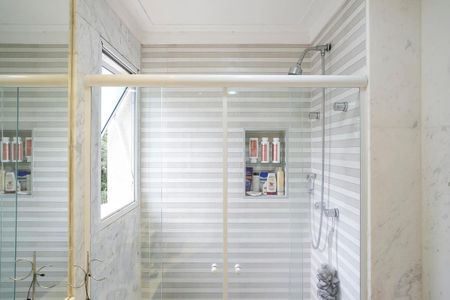 Apartamento à venda com 128m², 3 quartos e 2 vagasBanheiro da suíte