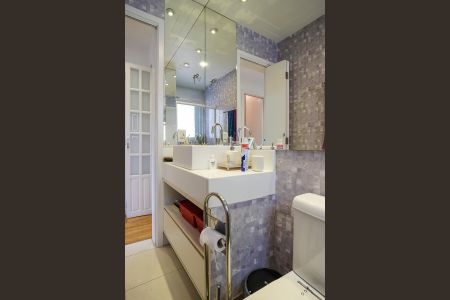 Apartamento à venda com 128m², 3 quartos e 2 vagasBanheiro