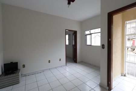 Casa de condomínio à venda com 82m², 1 quarto e 1 vagaSala