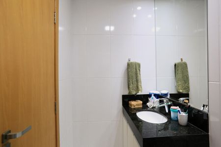 Apartamento à venda com 115m², 4 quartos e 3 vagas Apartamento à venda com 115m², 4 quartos e 3 vagasBanheiro da Suíte 3