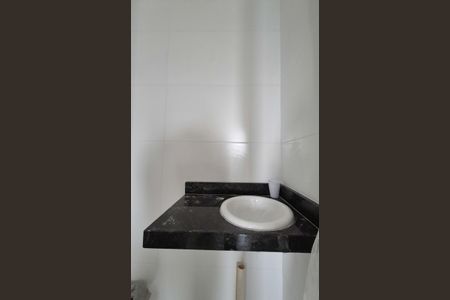 Apartamento à venda com 45m², 2 quartos e 1 vaga Apartamento à venda com 45m², 2 quartos e 1 vagaBanheiro