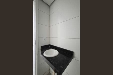 Apartamento à venda com 42m², 2 quartos e 1 vaga Apartamento à venda com 42m², 2 quartos e 1 vagaBanheiro