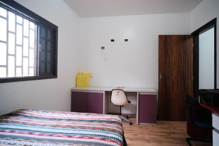 Casa à venda com 135m², 3 quartos e 2 vagasQuarto 1