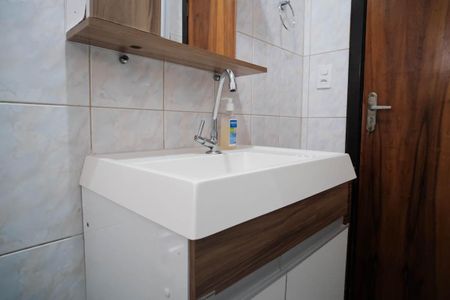 Casa à venda com 135m², 3 quartos e 2 vagasBanheiro da Suíte