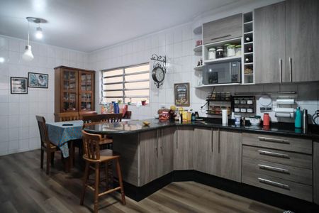 Casa à venda com 135m², 3 quartos e 2 vagasCozinha