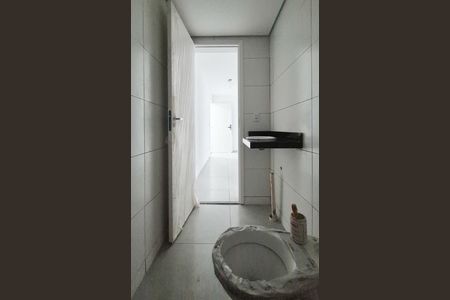 Apartamento à venda com 43m², 2 quartos e 1 vaga Apartamento à venda com 43m², 2 quartos e 1 vagaBanheiro