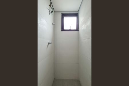 Apartamento à venda com 80m², 2 quartos e 1 vaga Apartamento à venda com 80m², 2 quartos e 1 vagaBanheiro da suíte