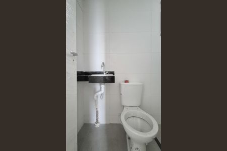 Apartamento à venda com 80m², 2 quartos e 1 vaga Apartamento à venda com 80m², 2 quartos e 1 vagaBanheiro