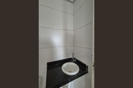 Apartamento à venda com 79m², 2 quartos e 1 vaga Apartamento à venda com 79m², 2 quartos e 1 vagaBanheiro
