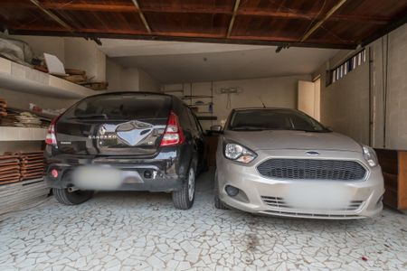 Casa à venda com 250m², 3 quartos e 4 vagas