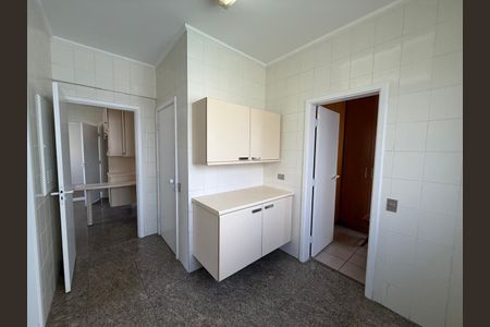Apartamento à venda com 216m², 3 quartos e 3 vagas Apartamento à venda com 216m², 3 quartos e 3 vagasFoto 45