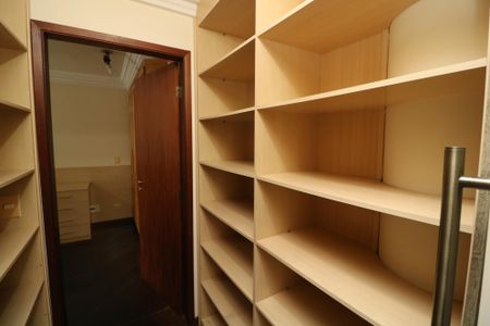 Apartamento para alugar com 154m², 3 quartos e 2 vagasCloset