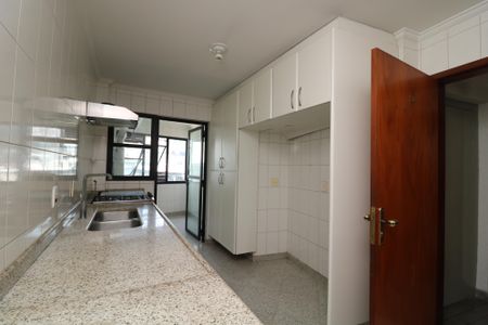 Apartamento para alugar com 154m², 3 quartos e 2 vagasCozinha