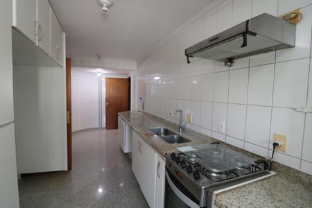 Apartamento para alugar com 154m², 3 quartos e 2 vagasCozinha