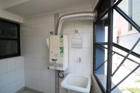 Apartamento para alugar com 154m², 3 quartos e 2 vagasÁrea de Serviço