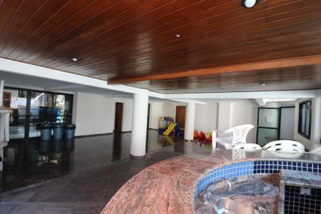 Apartamento para alugar com 154m², 3 quartos e 2 vagasÁrea comum - Salão de festas