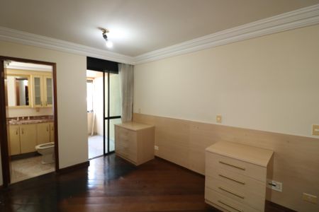 Apartamento para alugar com 154m², 3 quartos e 2 vagasSuíte 1